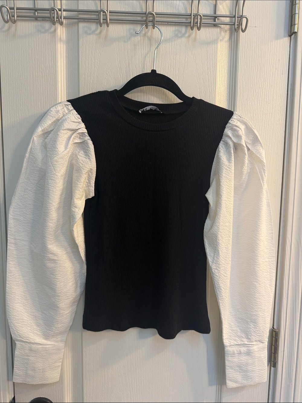 Zara Black Ribbed Top with Puff White Sleeves